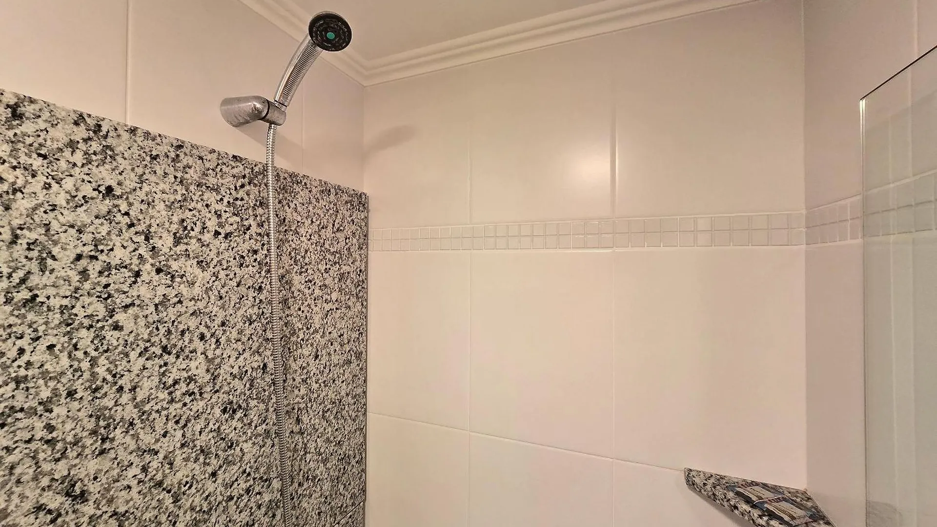 Costa Sul Apartamentos Centro Bc/Piscina/Jacuzzi/Garagem Balneário Camboriú Brasil
