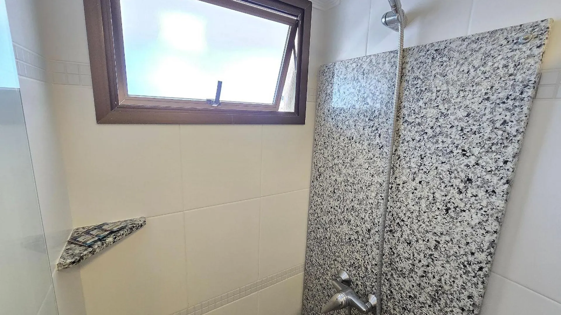 Costa Sul Apartamentos Centro Bc/Piscina/Jacuzzi/Garagem Balneário Camboriú