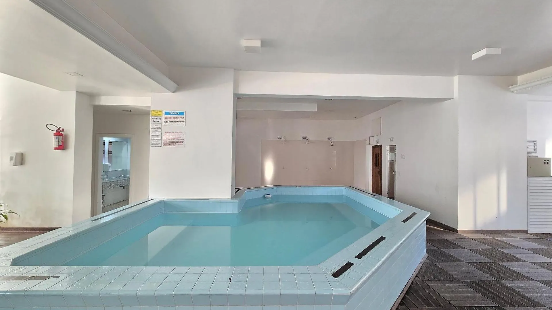Costa Sul Apartamentos Centro Bc/Piscina/Jacuzzi/Garagem Balneário Camboriú