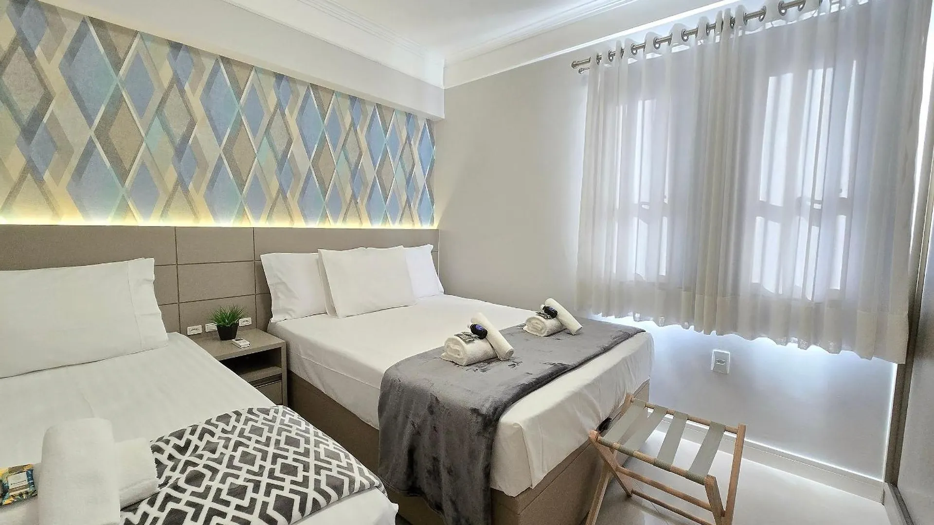 Costa Sul Apartamentos Centro Bc/Piscina/Jacuzzi/Garagem Balneário Camboriú