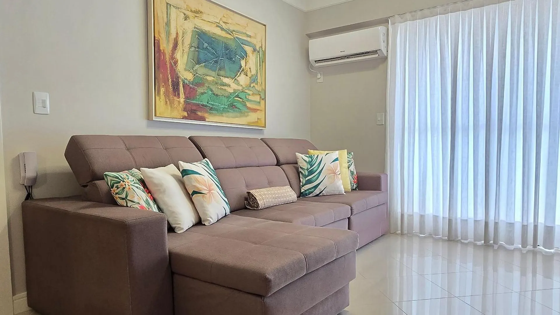 Costa Sul Apartamentos Centro Bc/Piscina/Jacuzzi/Garagem Balneário Camboriú